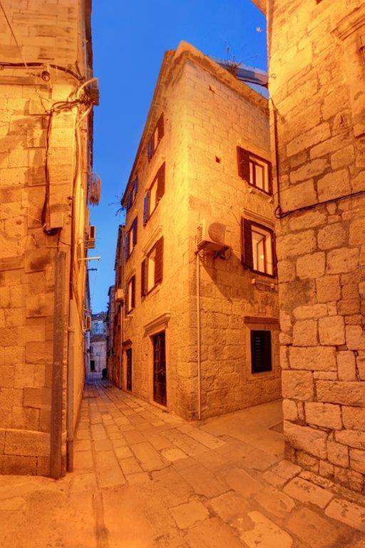 Apartments & Rooms As Βις Εξωτερικό φωτογραφία